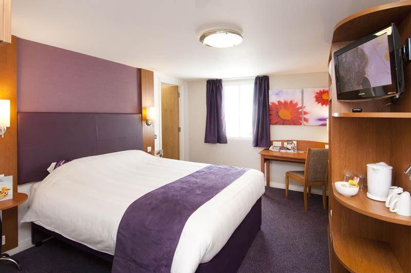 Premier Inn Huntingdon Zewnętrze zdjęcie